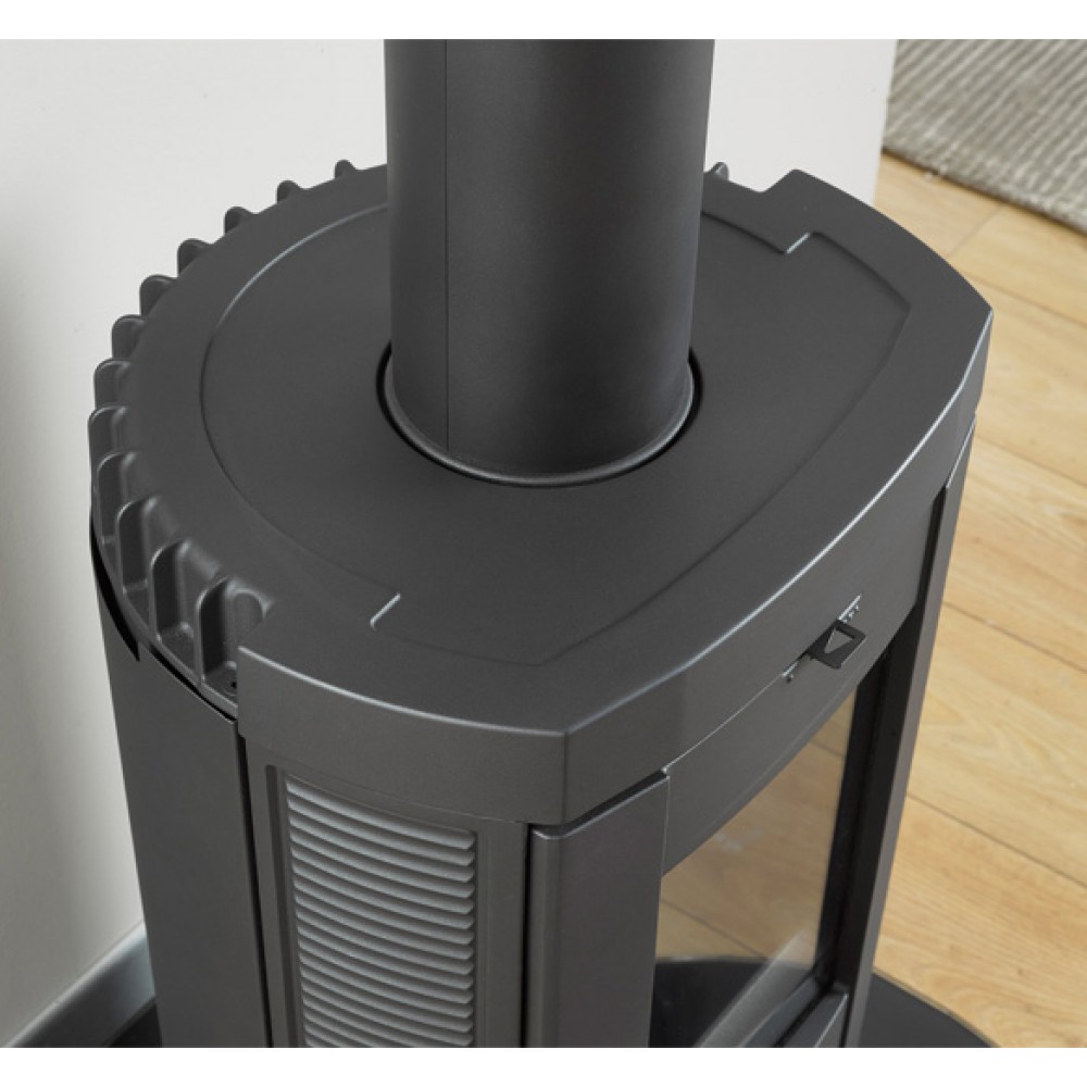 Italienischer Kaminofen Gusseisen La Nordica Brigitta, 4.7kW |  |  |