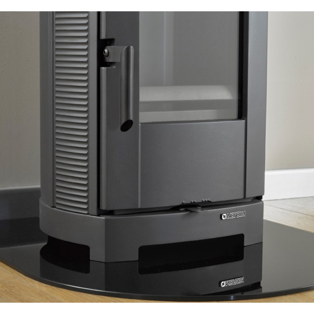 Italienischer Kaminofen Gusseisen La Nordica Brigitta, 4.7kW |  |  |