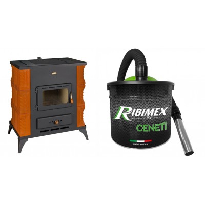 Set Kaminofen, Holzofen Prity, Modell K2 RK, Leistung 10kW, Keramikverkleidung, Füße + Elektrischer Aschesauger Ribimex, Modell Cenetì, Fassungsvermögen 15 L - Prity